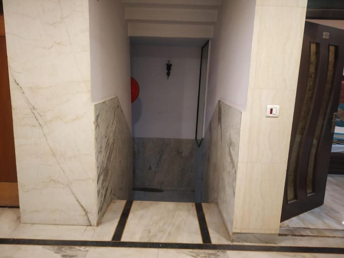Adb Rooms Hotel Indo Continental 뉴델리 외부 사진