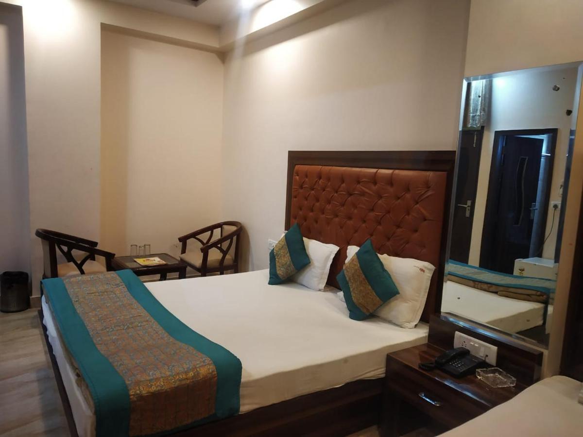Adb Rooms Hotel Indo Continental 뉴델리 외부 사진