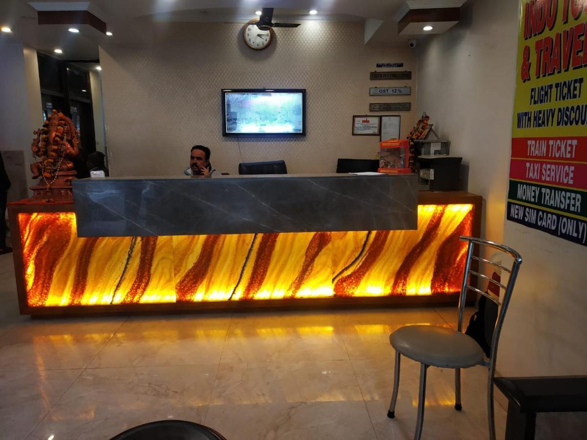 Adb Rooms Hotel Indo Continental 뉴델리 외부 사진